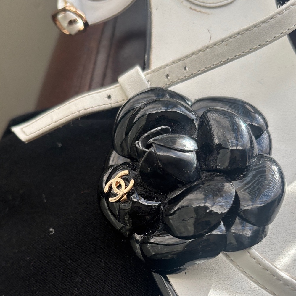 CHANEL Women's Black and White Floral Sandals - Picture 2 of 14